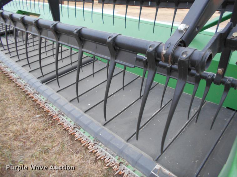 image for item DC2387 2013 John Deere 635FD flex draper head