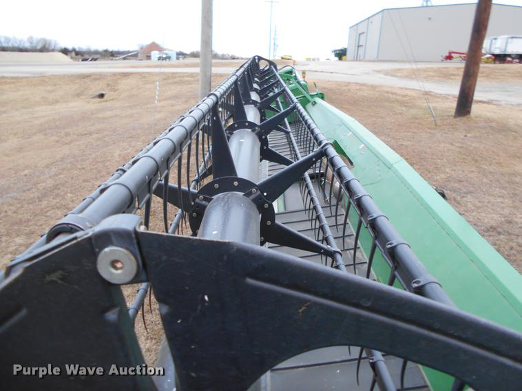 image for item DC2387 2013 John Deere 635FD flex draper head