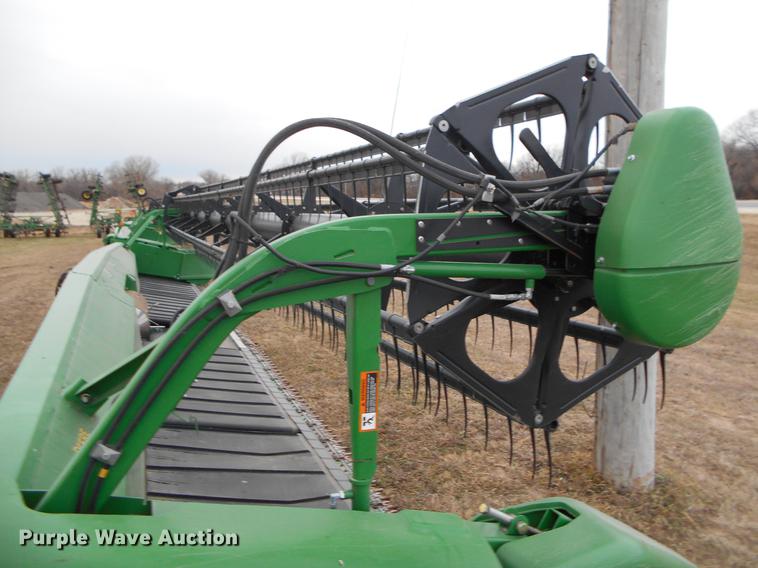image for item DC2387 2013 John Deere 635FD flex draper head
