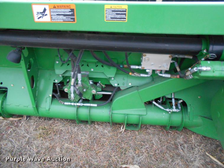 image for item DC2387 2013 John Deere 635FD flex draper head
