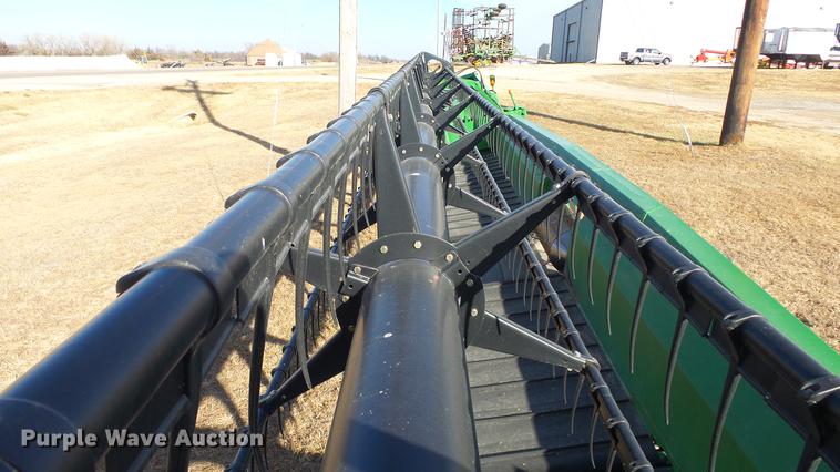 image for item DC2387 2013 John Deere 635FD flex draper head