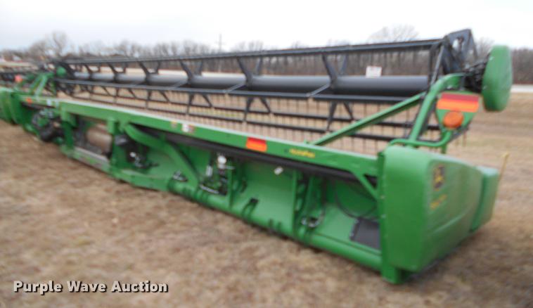 image for item DC2388 2013 John Deere 635FD flex draper head