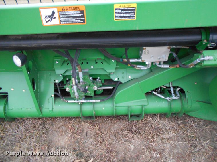 image for item DC2388 2013 John Deere 635FD flex draper head