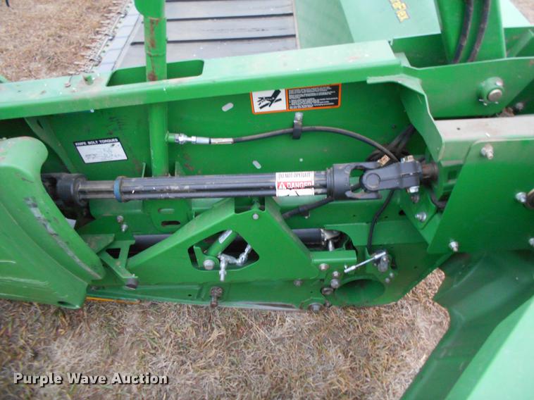 image for item DC2388 2013 John Deere 635FD flex draper head