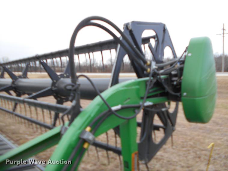 image for item DC2388 2013 John Deere 635FD flex draper head