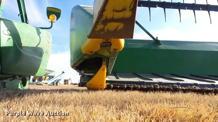image for item DC2388 2013 John Deere 635FD flex draper head