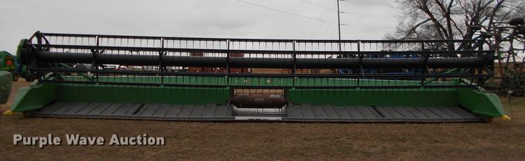 image for item DC2389 2013 John Deere 635FD flex draper head