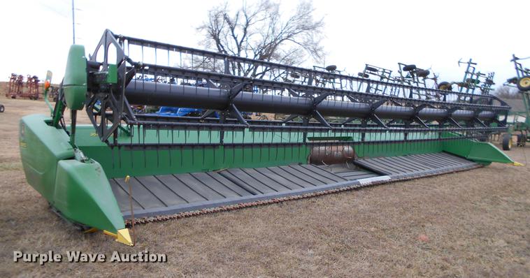 image for item DC2389 2013 John Deere 635FD flex draper head