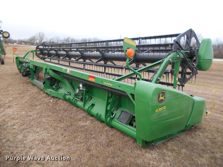 image for item DC2389 2013 John Deere 635FD flex draper head