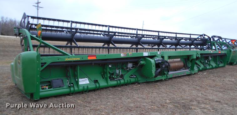 image for item DC2389 2013 John Deere 635FD flex draper head