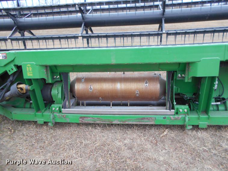image for item DC2389 2013 John Deere 635FD flex draper head
