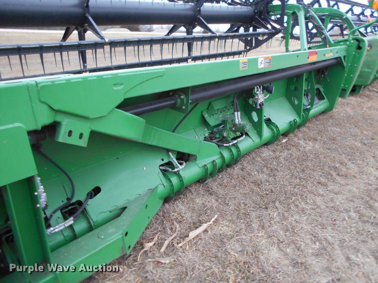 image for item DC2389 2013 John Deere 635FD flex draper head