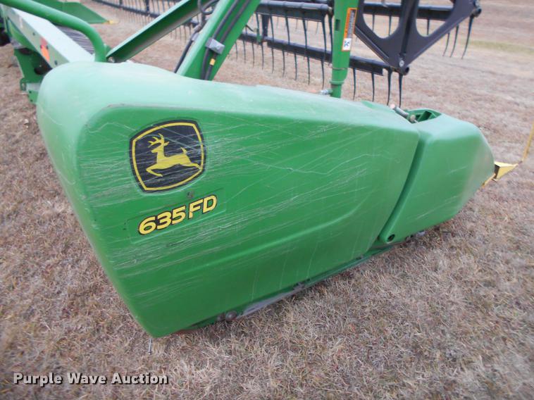 image for item DC2389 2013 John Deere 635FD flex draper head