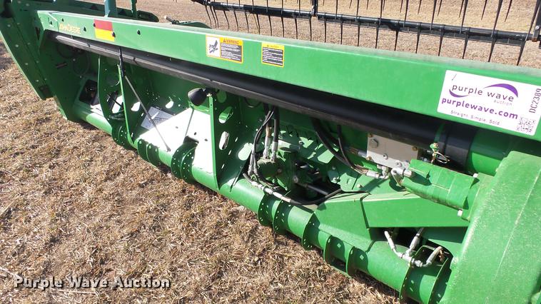 image for item DC2389 2013 John Deere 635FD flex draper head
