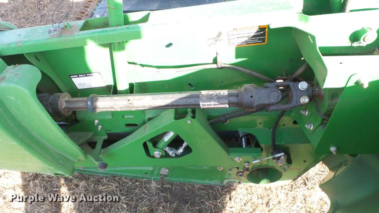 image for item DC2389 2013 John Deere 635FD flex draper head