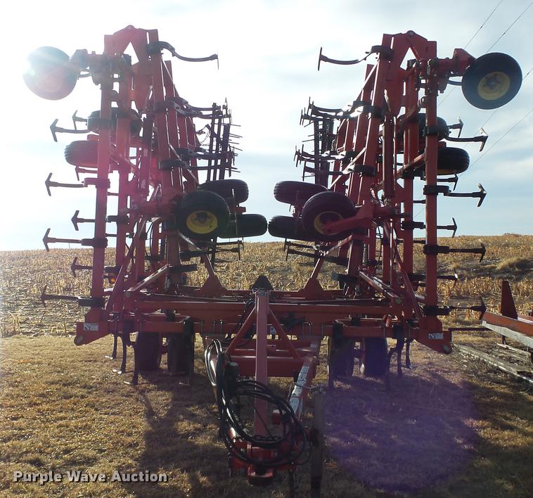 image for item DC2403 2006 Sunflower 5055-50 field cultivator