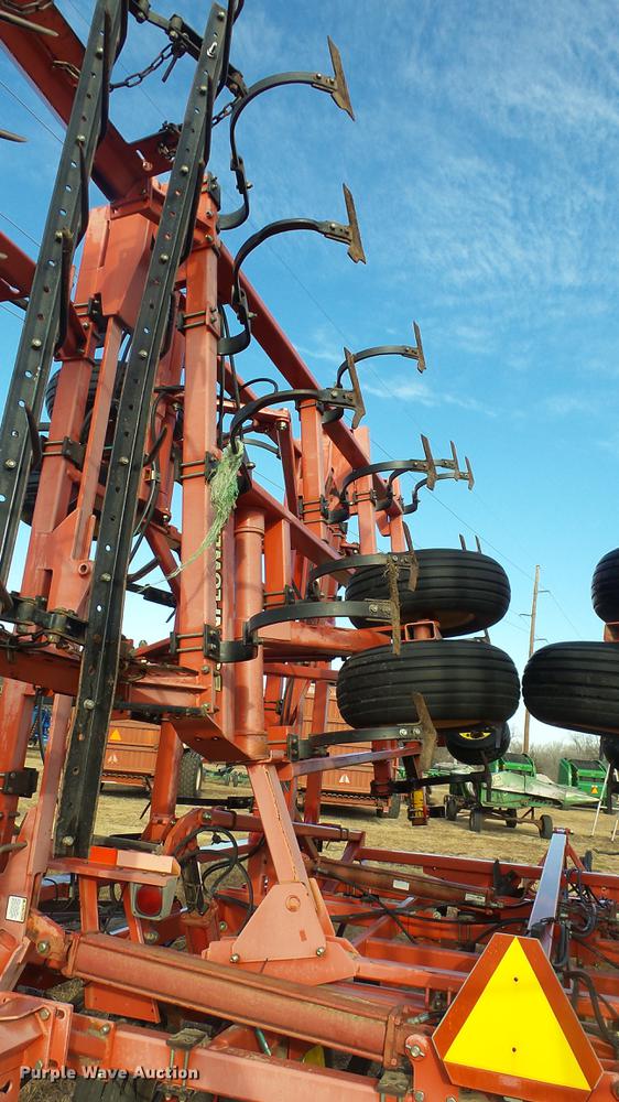 image for item DC2403 2006 Sunflower 5055-50 field cultivator