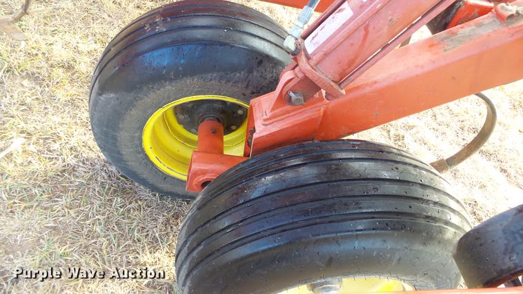 image for item DC2403 2006 Sunflower 5055-50 field cultivator