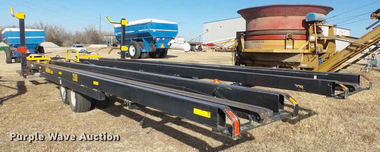 image for item DC2408 2008 Buhler BM2500 bale carrier