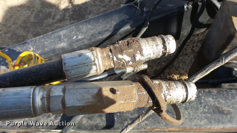 image for item DC2408 2008 Buhler BM2500 bale carrier