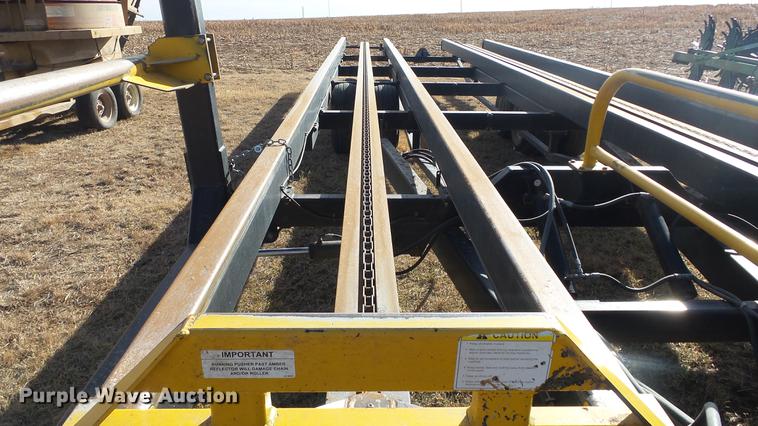 image for item DC2408 2008 Buhler BM2500 bale carrier