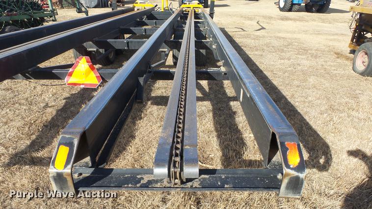 image for item DC2408 2008 Buhler BM2500 bale carrier