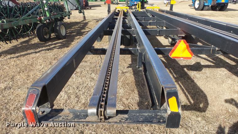 image for item DC2408 2008 Buhler BM2500 bale carrier