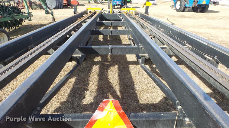 image for item DC2408 2008 Buhler BM2500 bale carrier