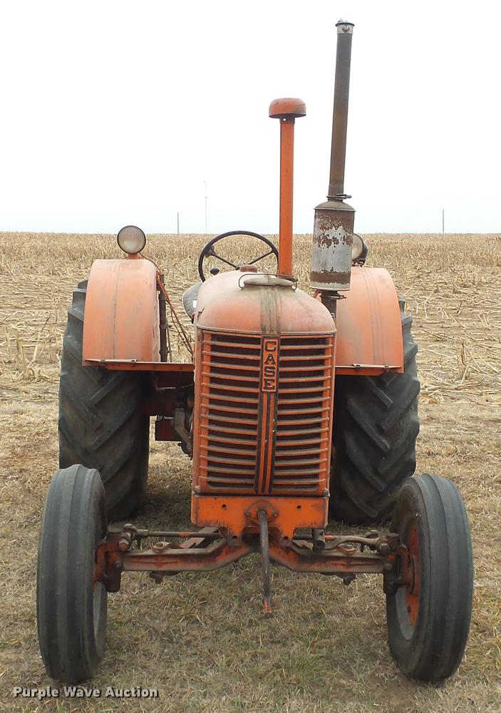 image for item DC2410 Case D tractor