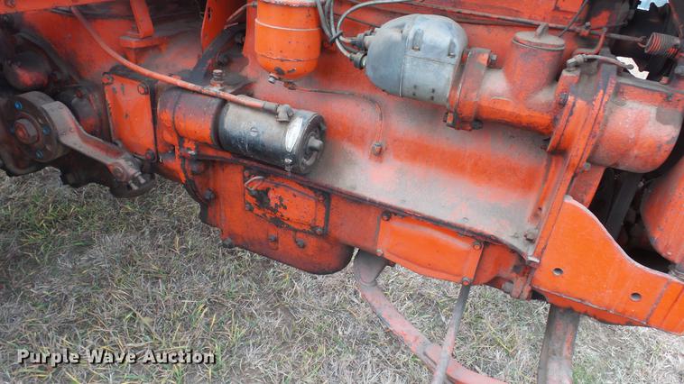 image for item DC2410 Case D tractor