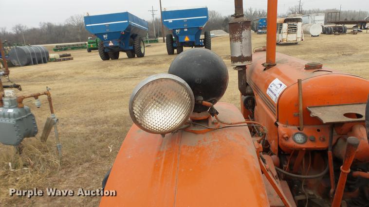 image for item DC2410 Case D tractor