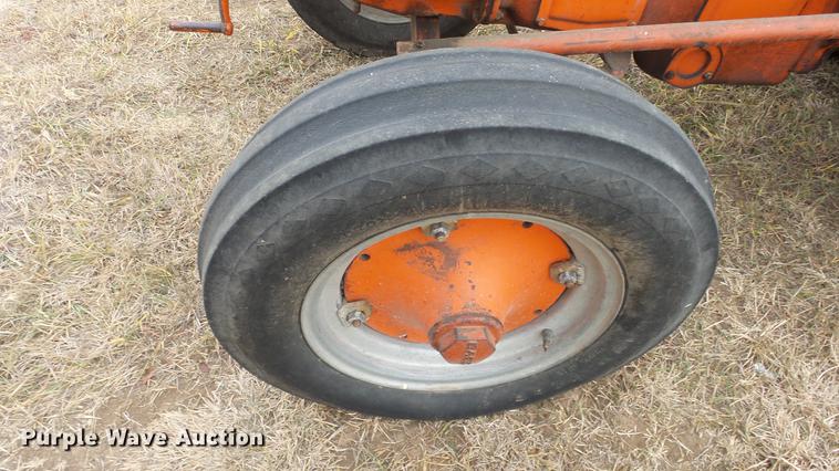 image for item DC2410 Case D tractor