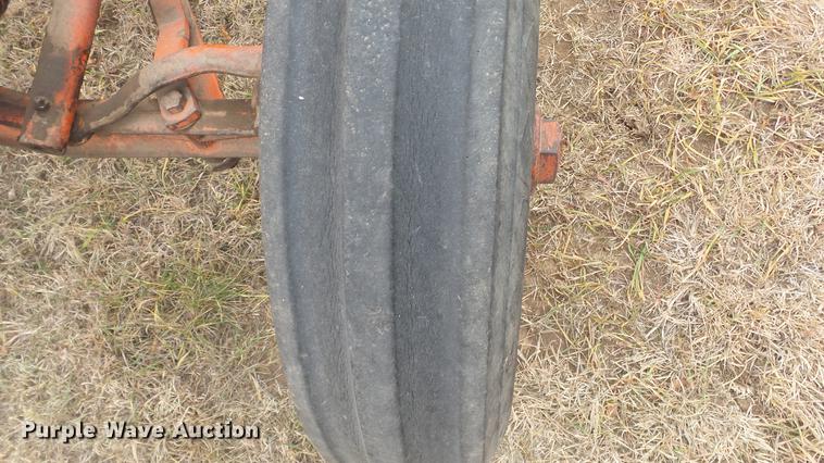 image for item DC2410 Case D tractor