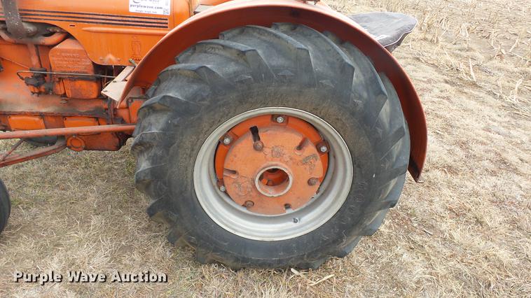 image for item DC2410 Case D tractor