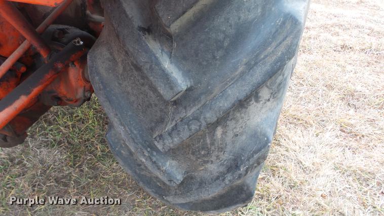 image for item DC2410 Case D tractor