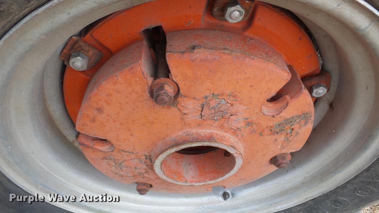 image for item DC2410 Case D tractor