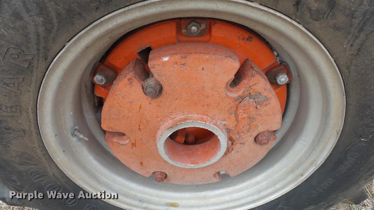 image for item DC2410 Case D tractor