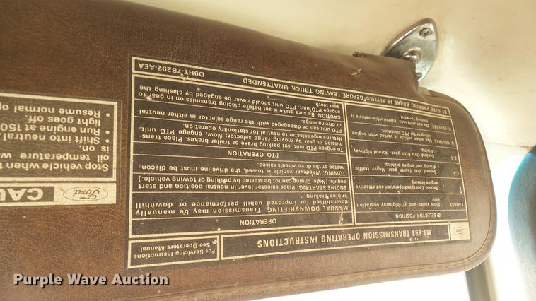 image for item DC2422 1982 Ford LNT8000 grain truck