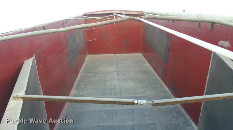 image for item DC2422 1982 Ford LNT8000 grain truck