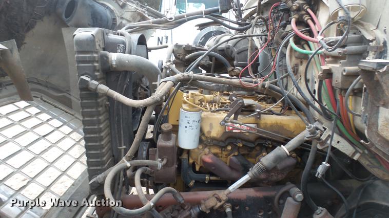 image for item DC2422 1982 Ford LNT8000 grain truck