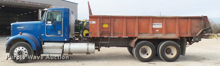 image for item DC2423 2000 Kenworth W900 manure spreader truck