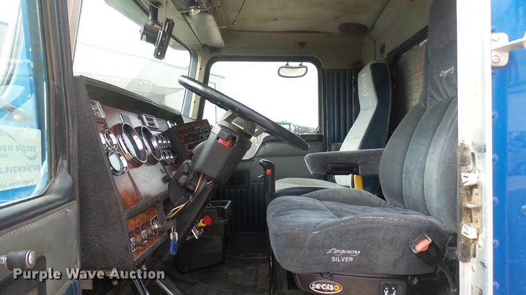 image for item DC2423 2000 Kenworth W900 manure spreader truck