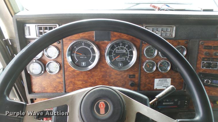 image for item DC2423 2000 Kenworth W900 manure spreader truck