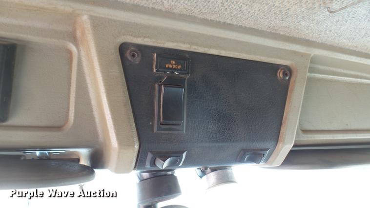 image for item DC2423 2000 Kenworth W900 manure spreader truck