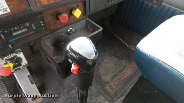 image for item DC2423 2000 Kenworth W900 manure spreader truck