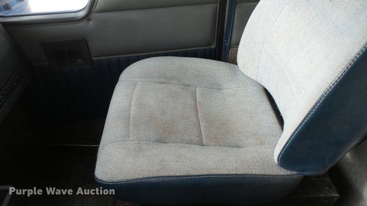 image for item DC2423 2000 Kenworth W900 manure spreader truck