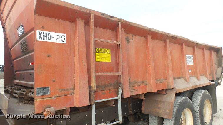 image for item DC2423 2000 Kenworth W900 manure spreader truck