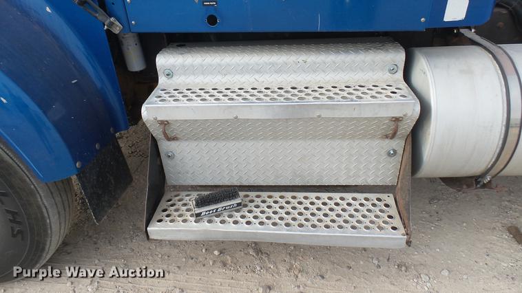 image for item DC2423 2000 Kenworth W900 manure spreader truck