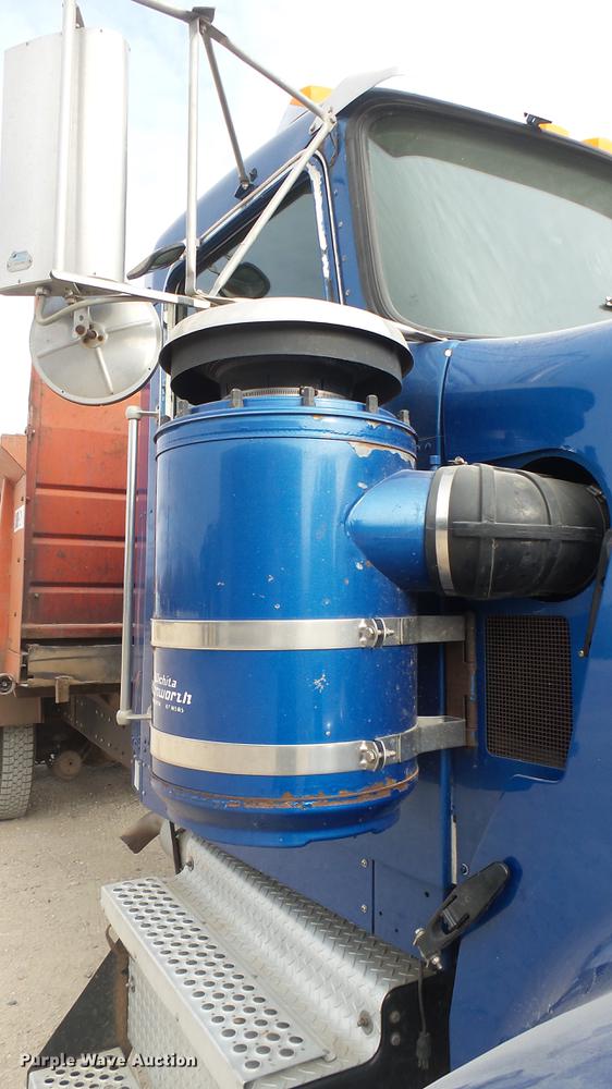 image for item DC2423 2000 Kenworth W900 manure spreader truck