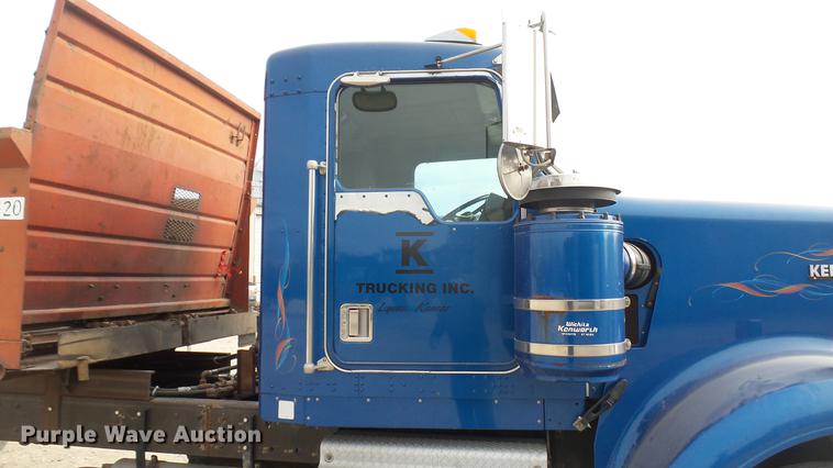 image for item DC2423 2000 Kenworth W900 manure spreader truck